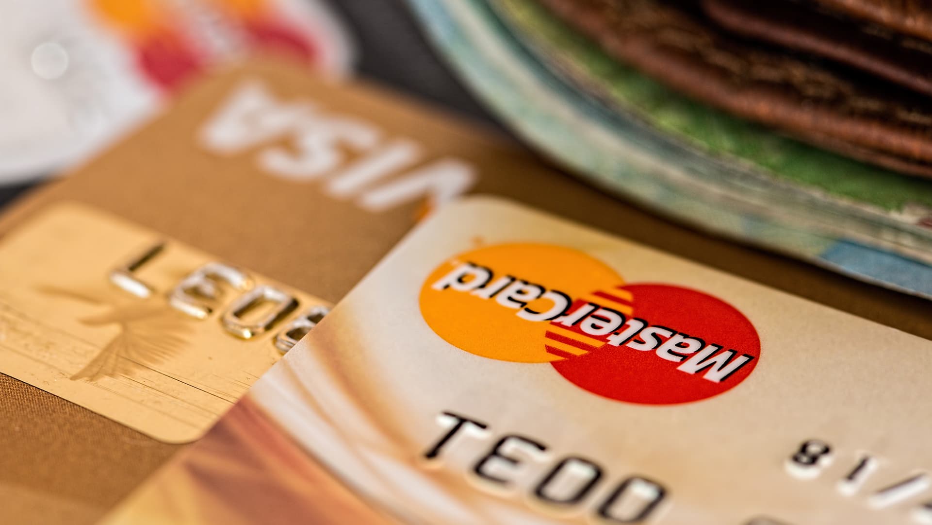 Credit card or personal loan: Which is better to cover an expense?