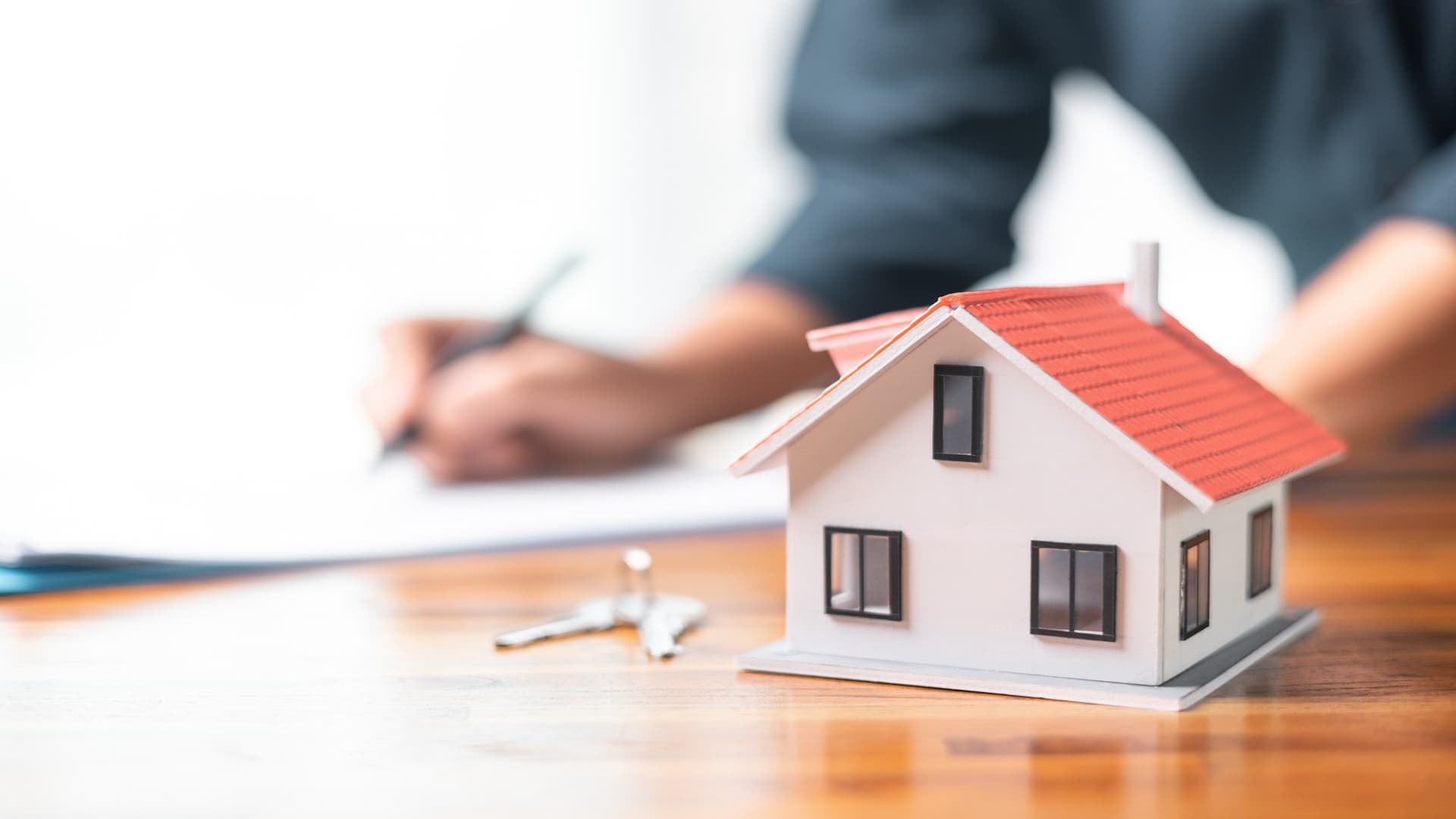 reverse mortgage tax deductible
